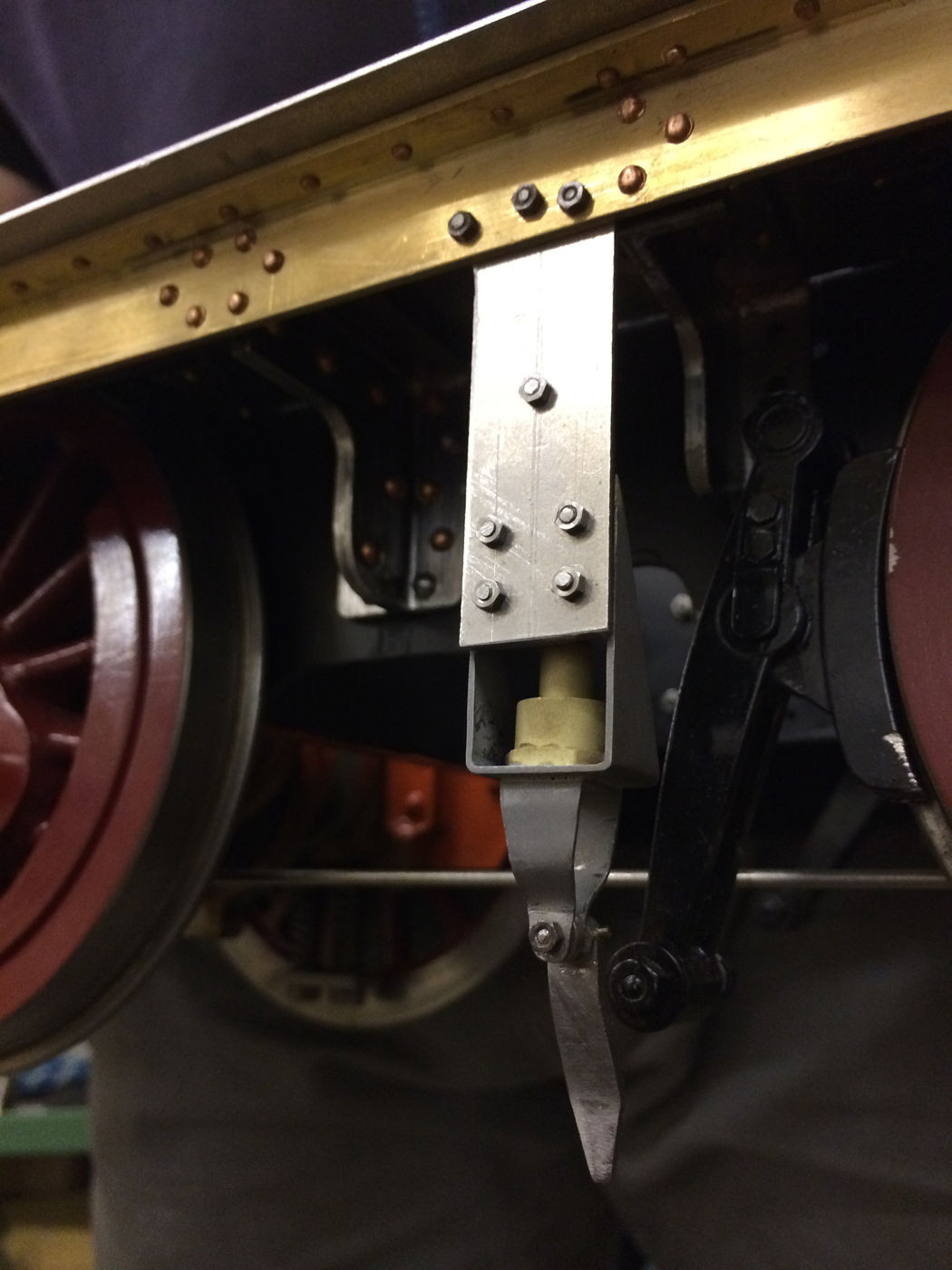 test 5 gauge metropolitan pannier automatic Brake detail 02
