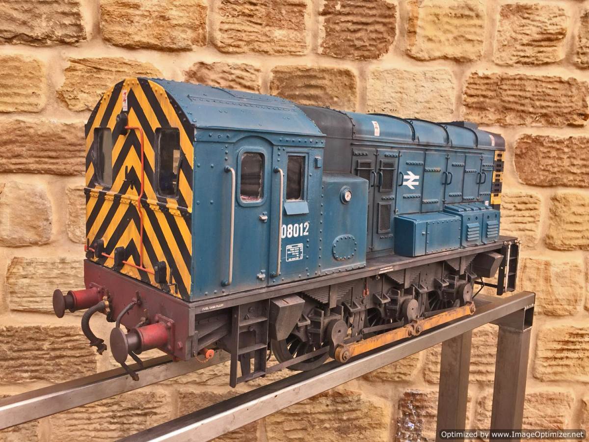 test 5 inch BR Class 08 Diesel Loco for sale (11)